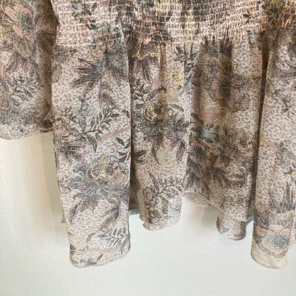 Free People Square Neckline Chiffon
Printed Top (M) - Picture 7 of 10